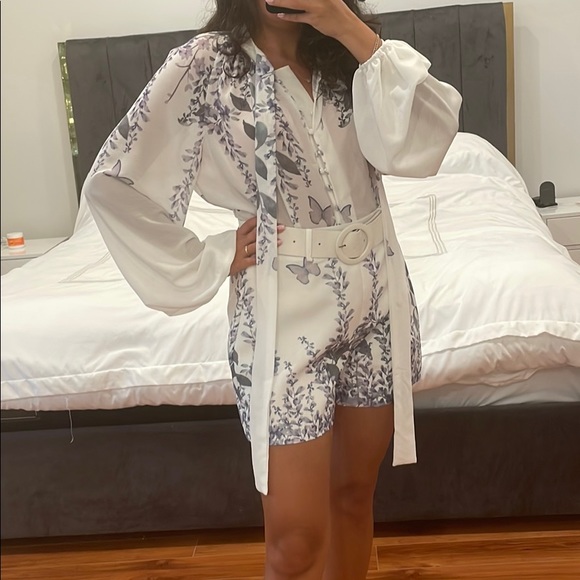 Purple Butterfly Print White Set - Picture 6 of 8